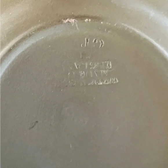 SMALL Vintage Green Wedgwood Round Plate‎ - Picture 3 of 3